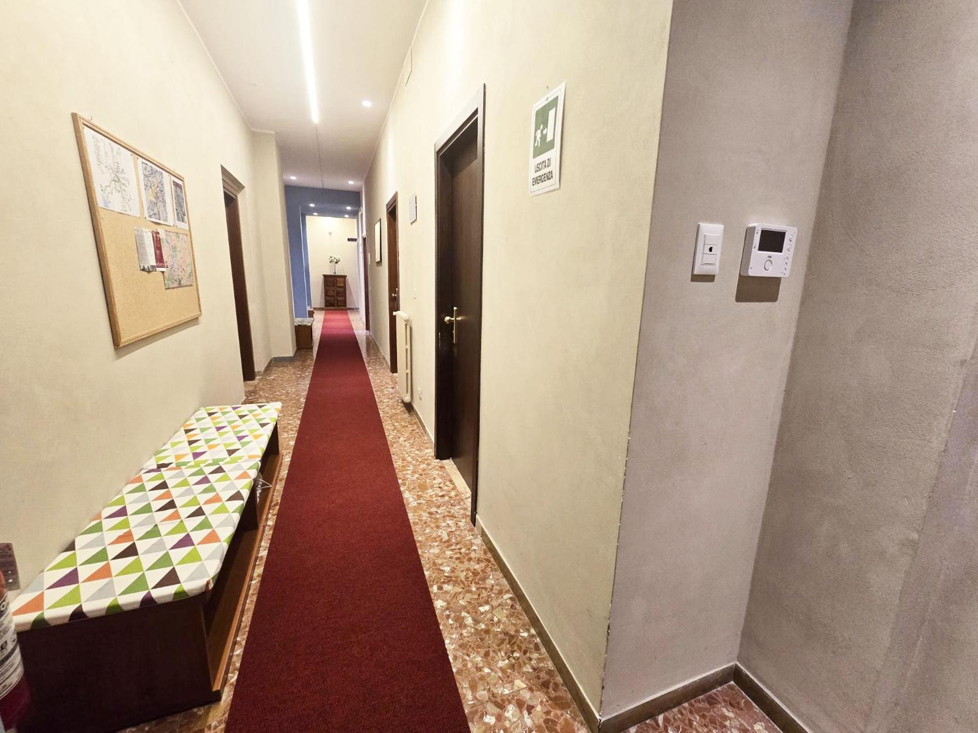 Sweet Life Guesthouse Рим Екстер'єр фото